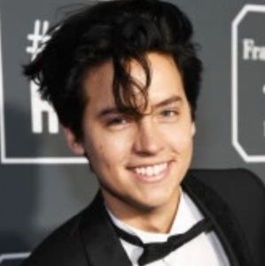 Meet your Posher, Kenna